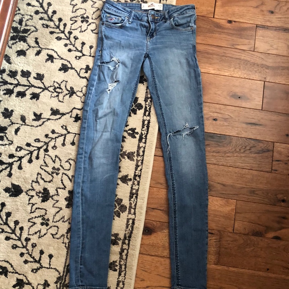 Women’s Hollister Skinny Jeans, with Rips